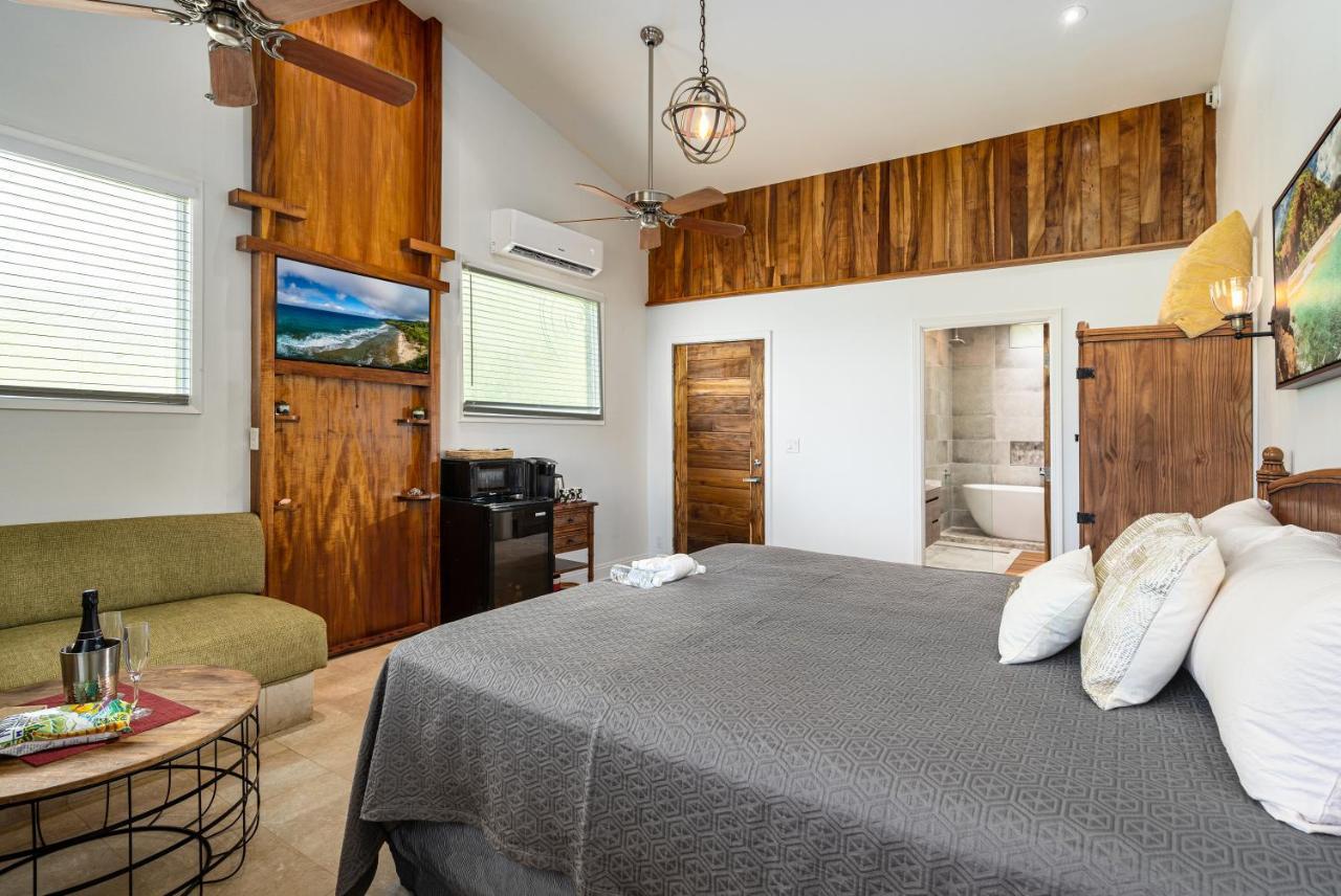 Noahs Hideaway Luxury B&B ラハイナ エクステリア 写真